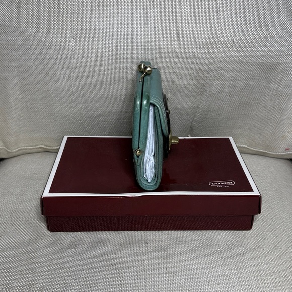 Coach Legacy Kisslock Vachetta Teal Leather Wallet - Picture 3 of 8
